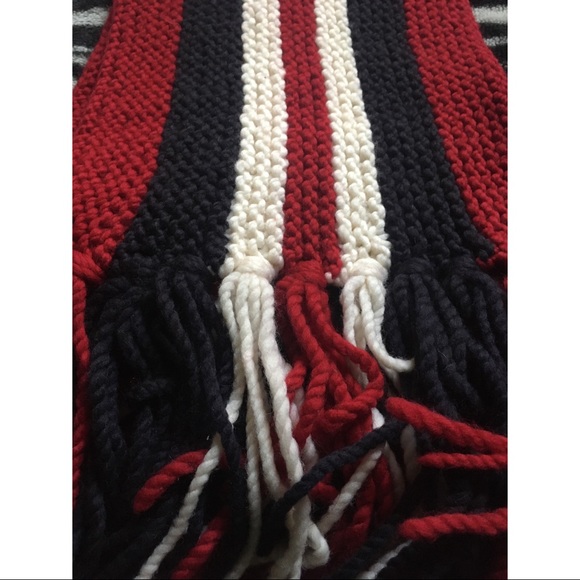 GUCCI Wool Runway Winter Long Thick Snow Scarf - Picture 2 of 5